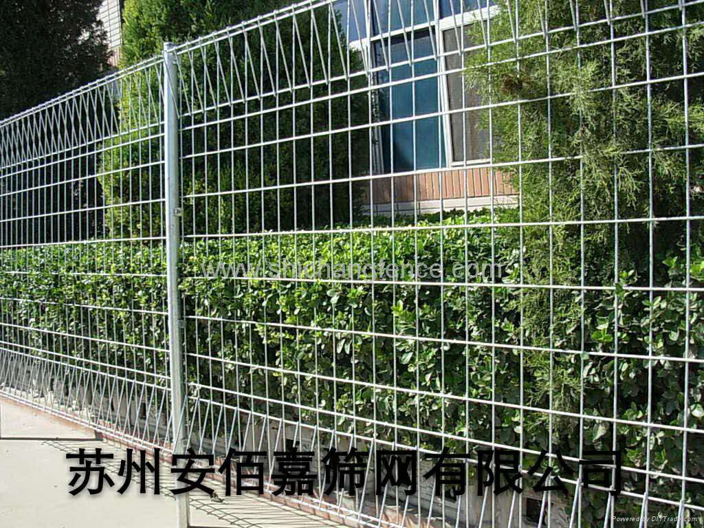 護(hù)欄網(wǎng)